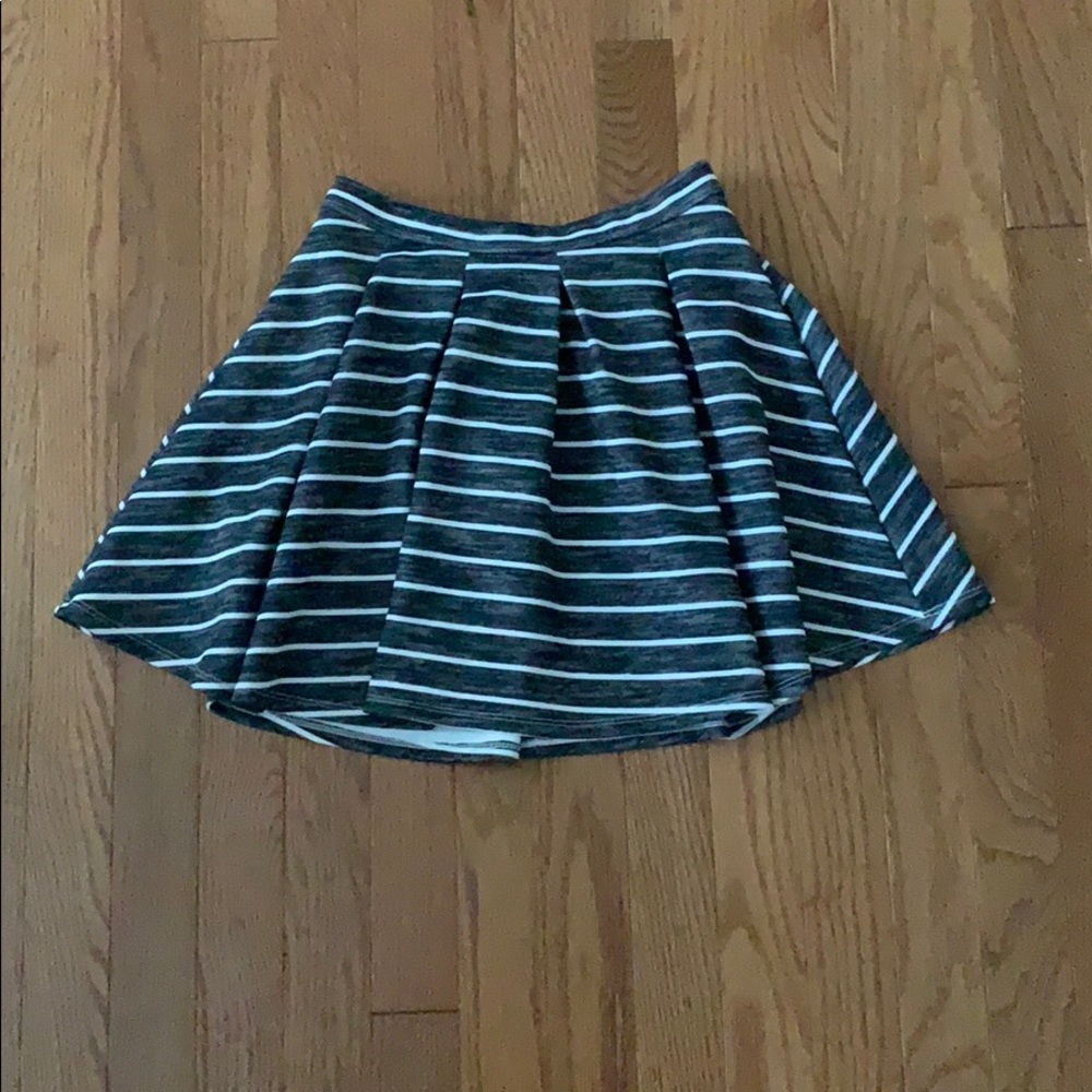 Abercrombie black and white striped skirt